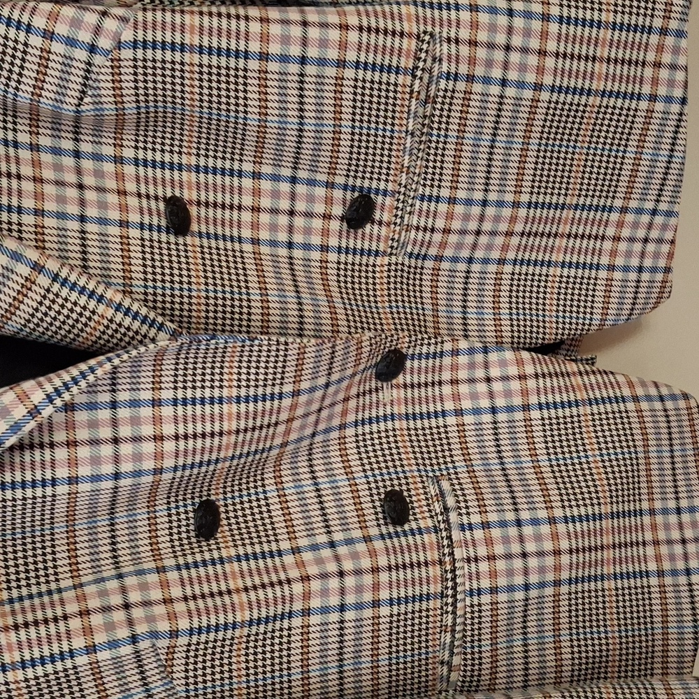 Evereve Women's Double Breasted Plaid Blazer_1 - Picture 4 of 9